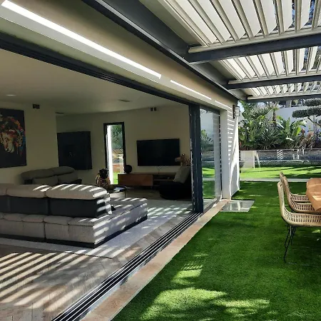 Villa With Heated Pool Close To Beach * Санари-сюр-Мер