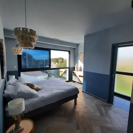 Villa With Heated Pool Close To Beach Дом отдыха *